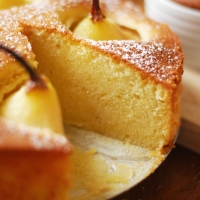 Vanilla Cake with Pears