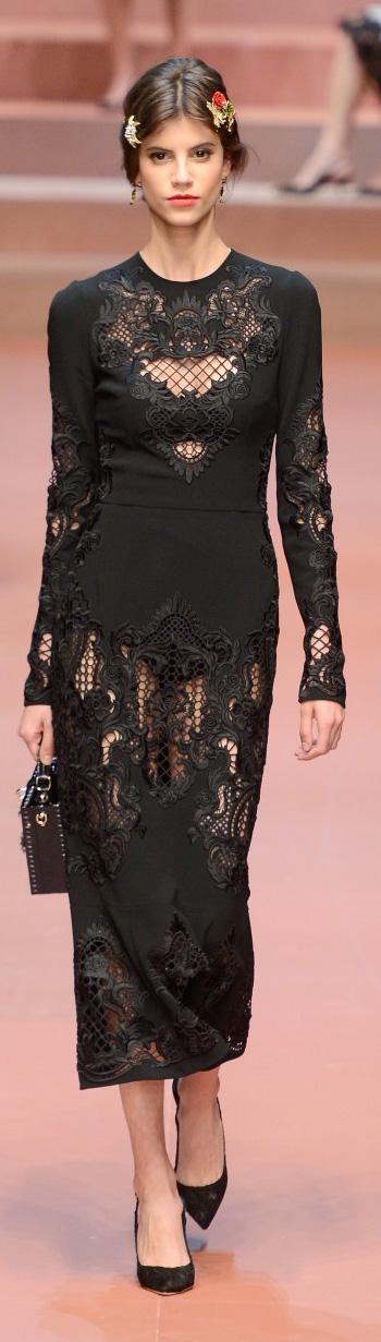 Gezichtsvermogen Tenslotte Kwadrant Dolce & Gabbana FW 2015 RTW – Black lace dress | Glamorous Luxury Passion